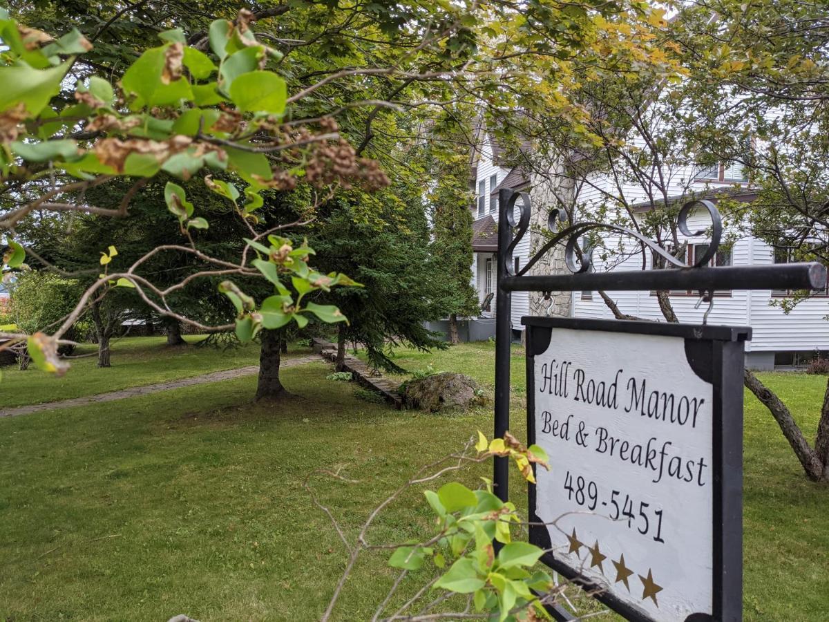 Hill Road Manor Bed & Breakfast Grand Falls-Windsor Eksteriør billede