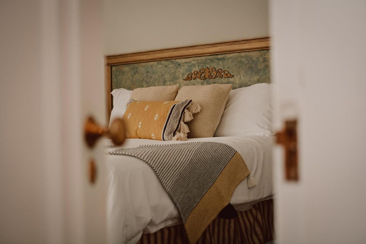 Hill Road Manor Bed & Breakfast Grand Falls-Windsor Eksteriør billede